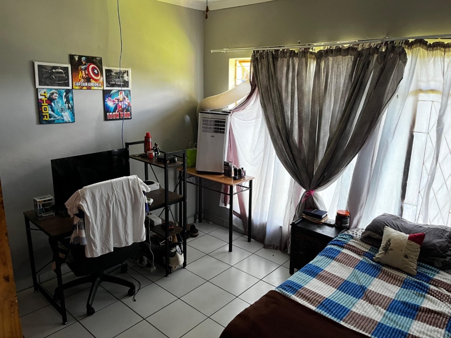 3 Bedroom Property for Sale in La Hoff North West